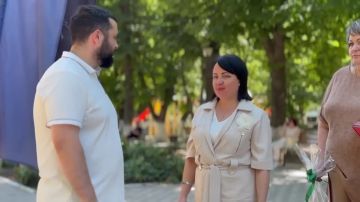 Память и признательность: ветеранам боевых действий – от руководства и юного поколения В День ветеранов боевых действий заместитель главы администрации, координатор Женского движения партии «Единая Россия» Елена Снисаренко...