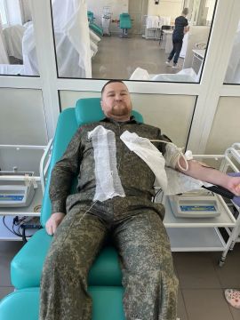 Сотрудники регионального следственного управления сдали кровь для бойцов СВО