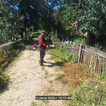 Работа по благоустройству в г. Дебальцево, г. Светлодарск и пгт. Мироновский (Енакиевский филиал по управлению МКД ДНР) продолжается: