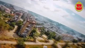 Минобороны России: 00:00 Операторы ударных БПЛА группировки «Восток» нанесли удары по пехоте противника, сорвав контратаку ВСУ в Запорожской области