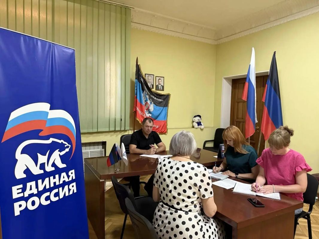 Замглавы Шахтерского округа ответил на вопросы жителей
