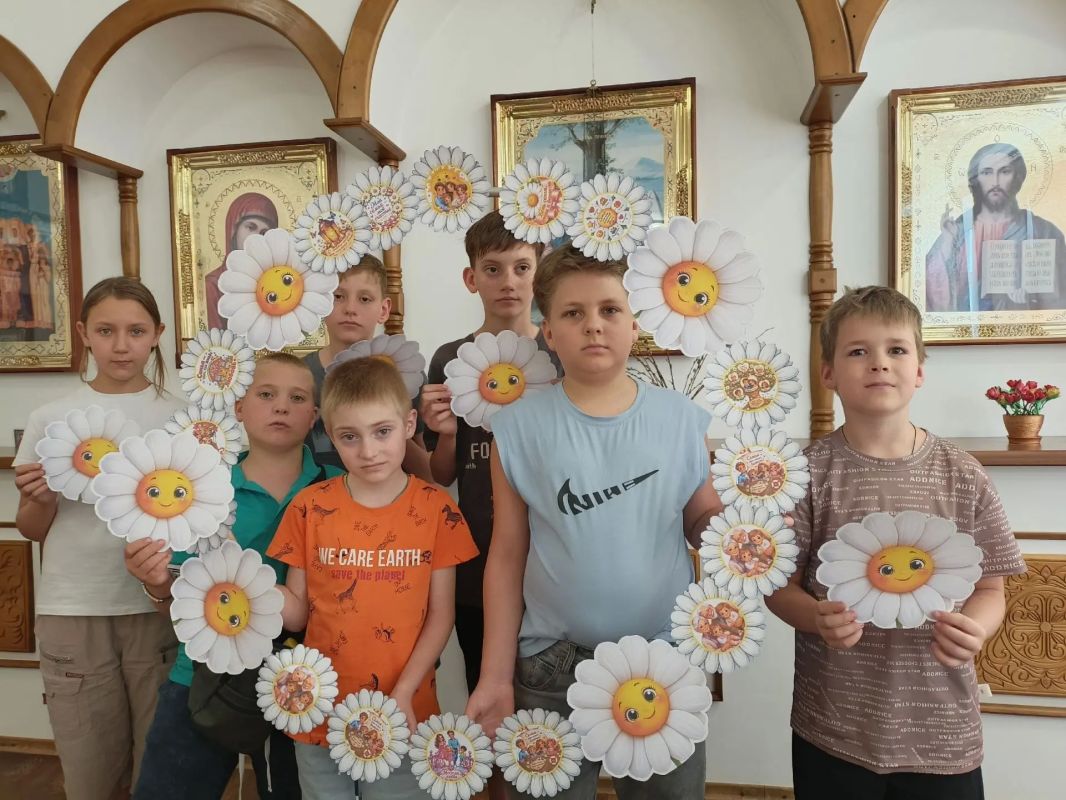 В Снежном прошли мероприятия, посвященные Дню семьи, любви и верности