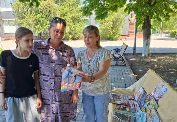 Лето с книгой: библиотеки Мангушского округа открыли литературные площадки для детей