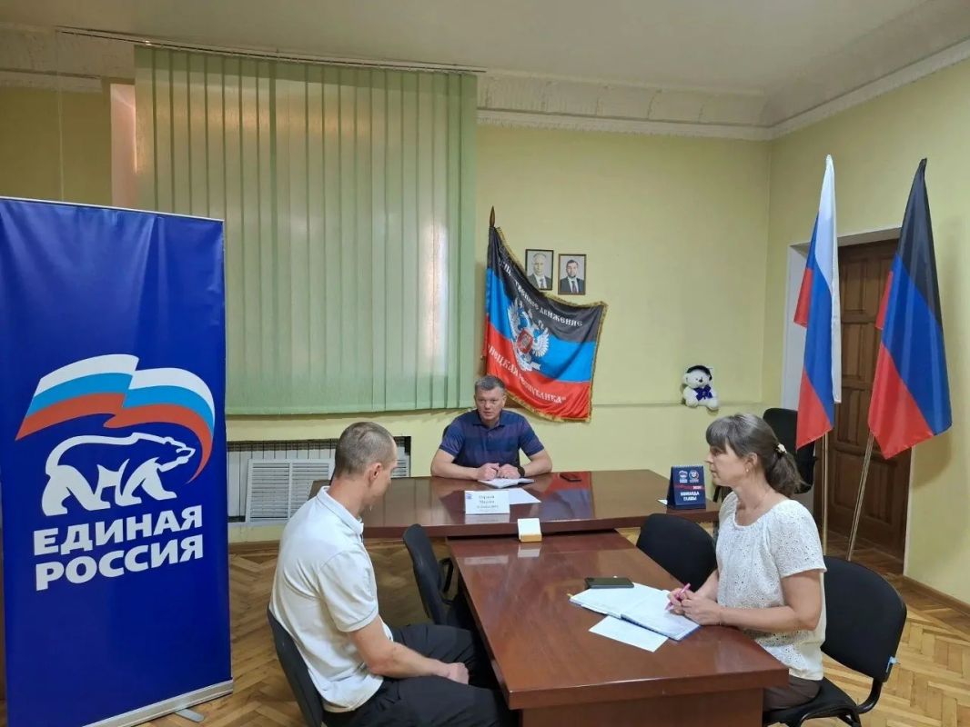 Депутат Народного Совета ответил на вопросы шахтерцев