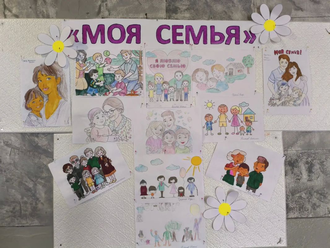 Теплые краски семейного счастья: в Коммунаровке прошел час рисования