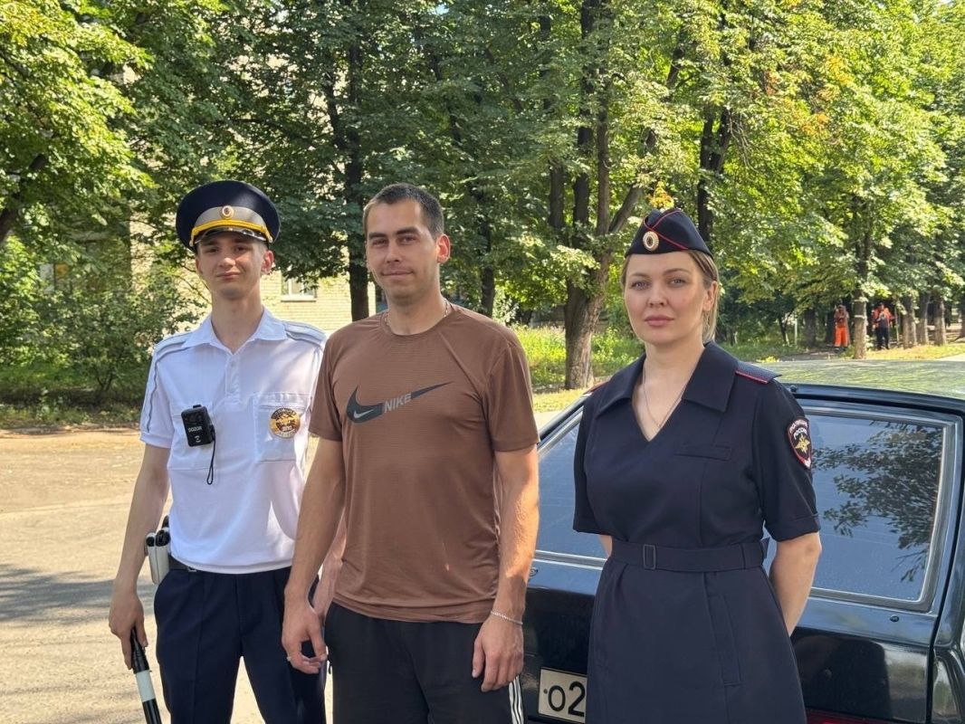 Госавтоинспекторы ведут профилактическую работу в Дебальцево