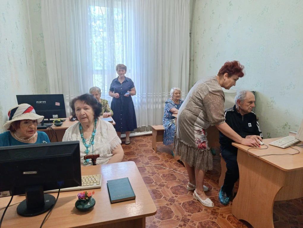 В Центрально-Городском районе Горловки продолжается реализация партийного проекта «Старшее поколение» партии Единая Россия