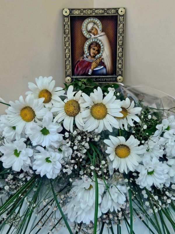 8 июля, в День семьи, любви и верности, мы присоединились к поздравлениям замечательных семей, которые пронесли свою любовь и преданность через десятилетия