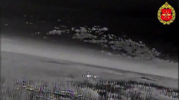 Минобороны России: Операторы FPV-перехватчиков подразделения войск беспилотных систем группировки «Запад» протаранили гексакоптеры ВСУ
