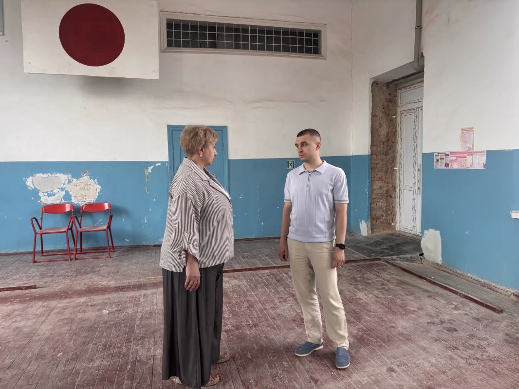 Рабочий визит в Комсомольский дворец культуры