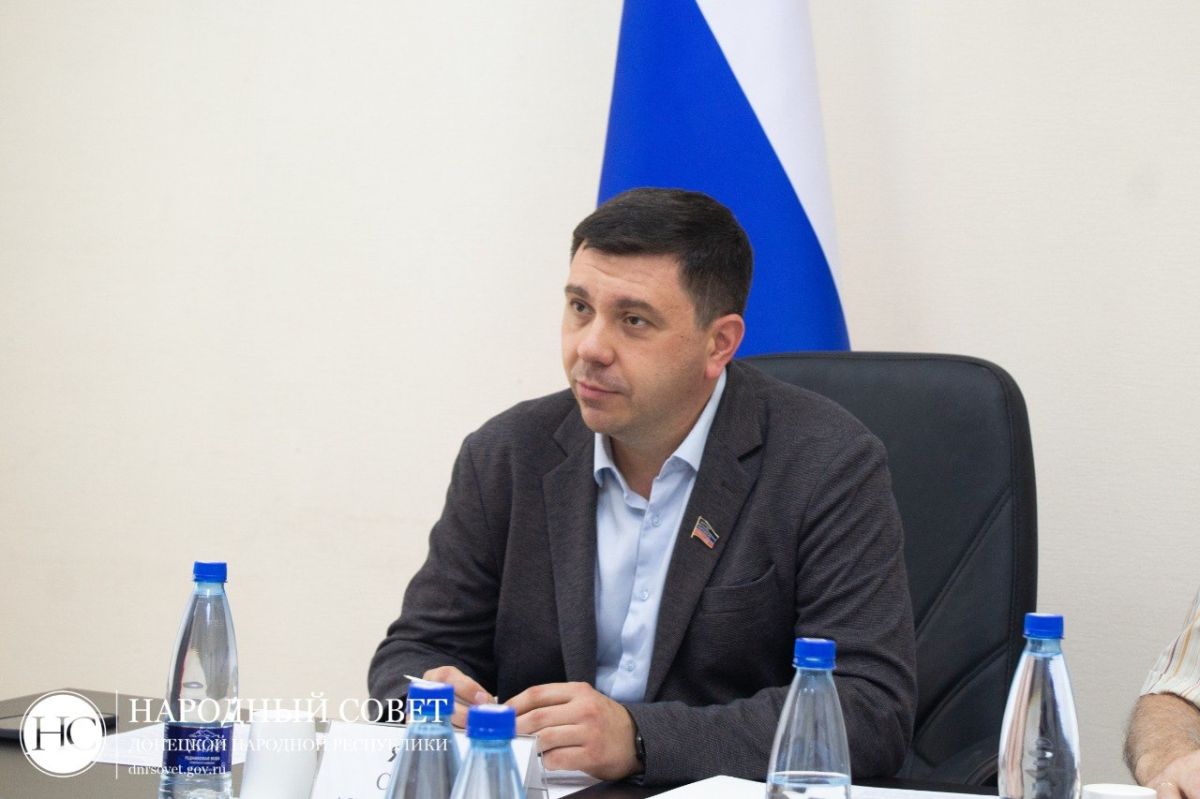 Народный Совет работает над законом об увековечении памяти защитников Донбасса