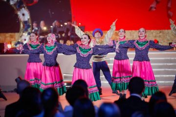 Россия. Соединяя сердца. Ансамбль песни и танца «Донбасс» стал участником III Всероссийского свадебного фестиваля «Россия. Соединяя сердца», который проходил в Национальном центре «Россия»