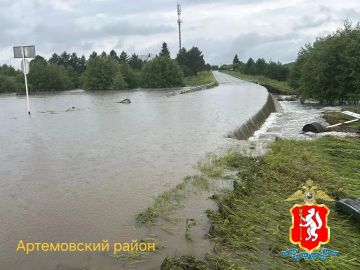 Движение ограничено в 4 свердловских районах — Байкаловском, Артемовском, Алапаевском и Невьянском — из-за подтоплений и разрушений мостов, сообщили в Госавтоинспекции региона