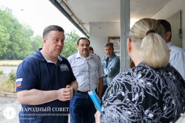 Константин Кузьмин: Встретился с жильцами дома 48 по улице Пинтера в Донецке