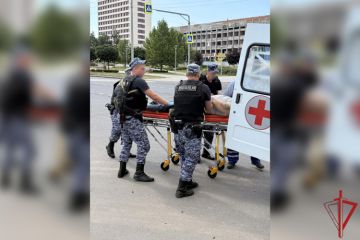 Росгвардейцы пришли на помощь пострадавшим в ДТП гражданам в ДНР
