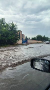 Поплыли: на Югославской после дождя