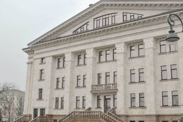 «Завершился у нас переезд»: Мариупольский драмтеатр полностью вернулся в восстановленное здание