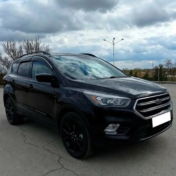 1 760 �.p. Ford Escape, 2019 �.�