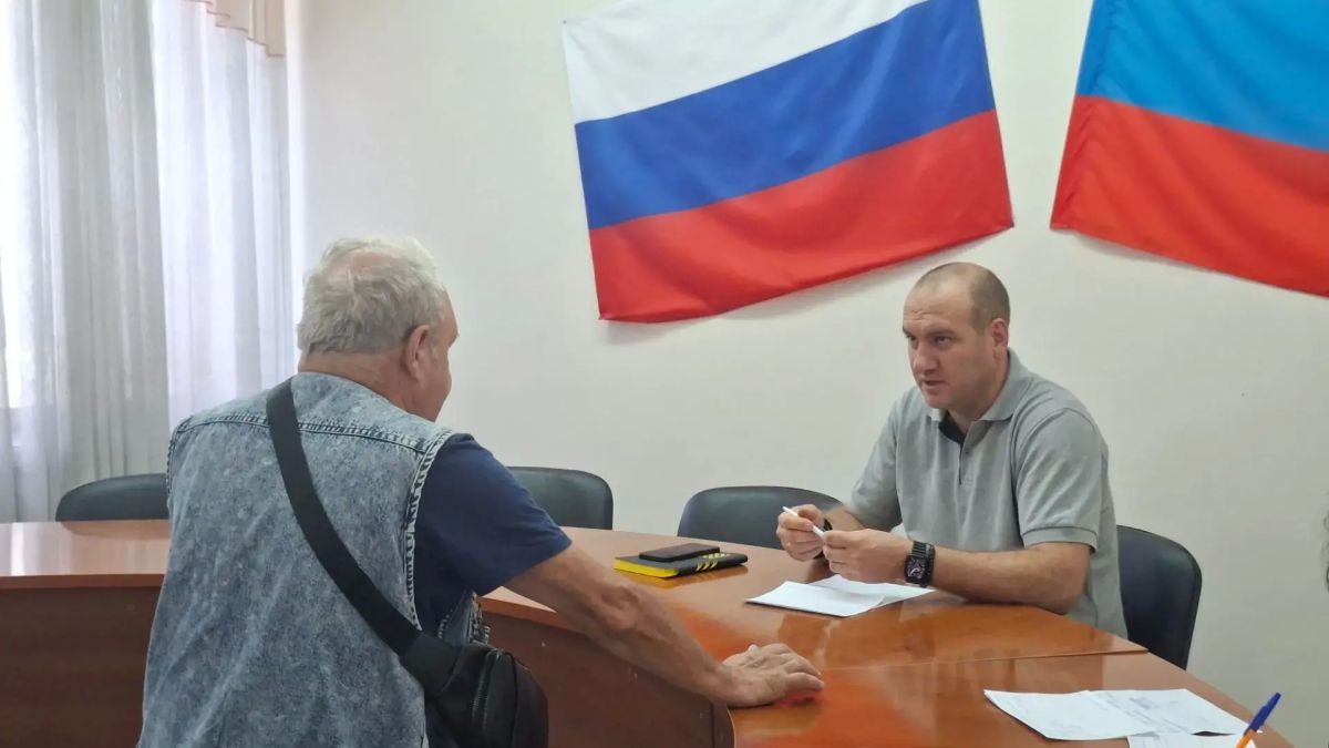 Валентин Левченко: Приём граждан в Управе Киевского внутригородского района: вопросы и их решения