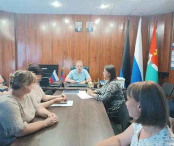 Сегодня провел еженедельное аппаратное совещание
