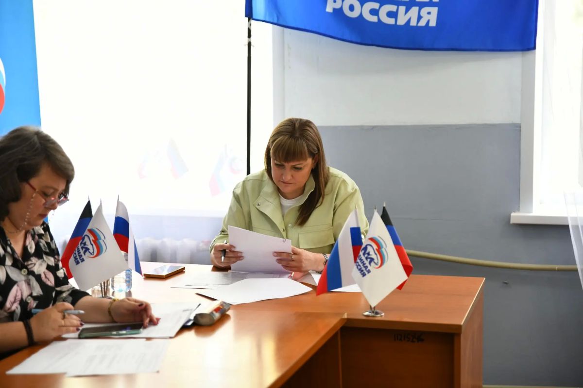 Сегодня провела личный приём в Кировском районе