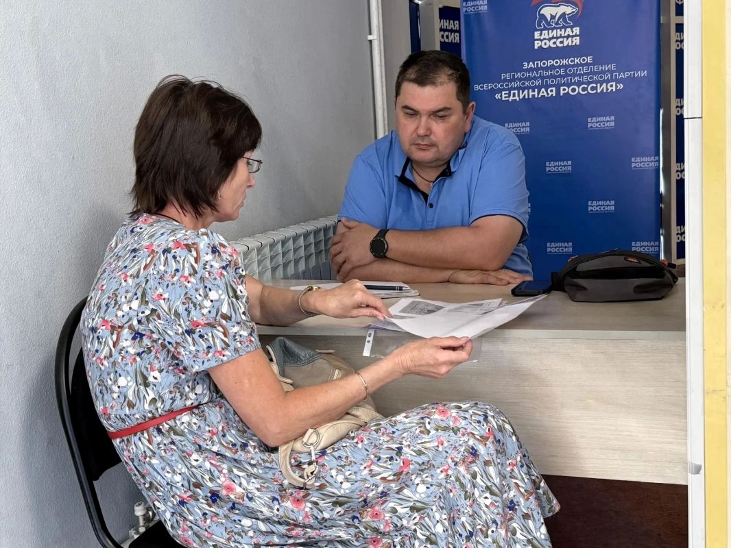 14 июля 2026 государственный инспектор труда провел выездной прием граждан на площадке региональной общественной приемной партии «Единая Россия» в Запорожской области