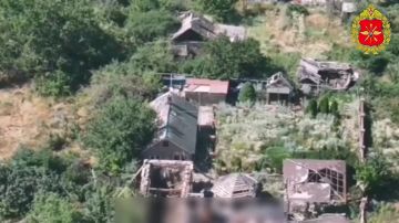 Минобороны России: Подразделение войск беспилотных систем и артиллеристы 72-й отдельной мотострелковой бригады «Южной» группировки войск уничтожили пункт управления беспилотниками ВСУ