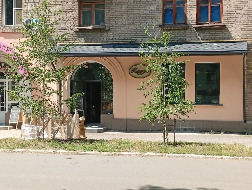 На улице Ленинградской активно идет строительство еще одного объекта, который имеет все шансы стать центром притяжения для молодежи… и не только