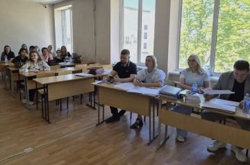 99 отличных стартов: выпускники ДОННУЭТ получили профессиональную оценку от экспертов Сбера