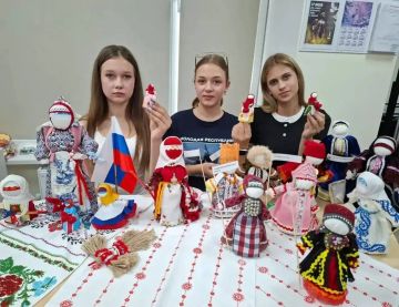 Мангушская центральная библиотека присоединилась к Всероссийской акции «Единый день фольклора»