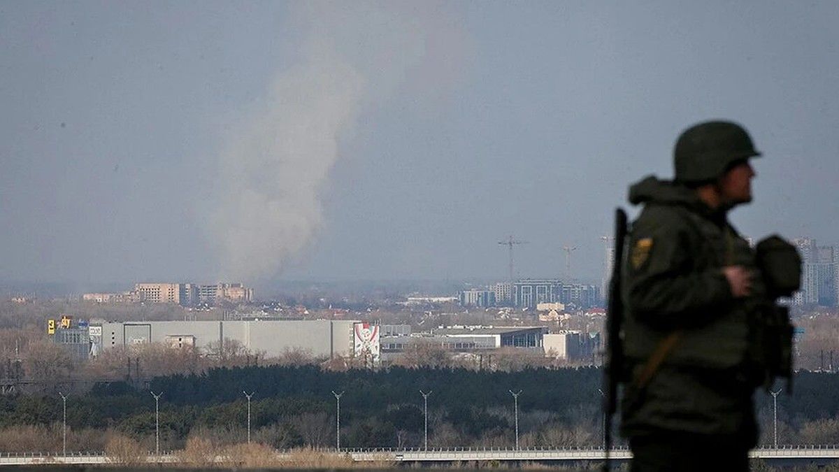 Киберперемога: Выдавленные из Константиновки боевики ВСУ подняли флаг Украины в городе при помощи ИИ