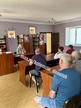 В Куйбышевском районе состоялась встреча с трудовыми коллективами Дворца культуры «Смолянка» и библиотеки-филиала №13 Централизованной библиотечной системы для детей, которую провела заместитель главы администрации...