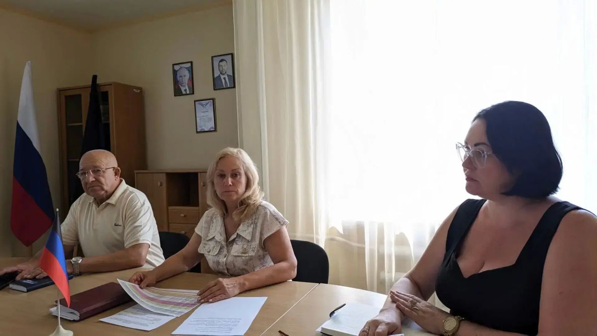 Наталья Бегуненко: В Управе Петровского внутригородского района Администрации городского округа Донецк состоялось заседание Межведомственной комиссии по содействию в решении вопросов ветеранов боевых действий и членов их...