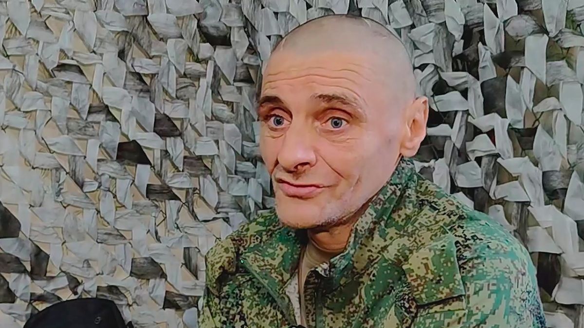 Боевик ВСУ рассказал, как его атаковали свои же дроны после сдачи в плен