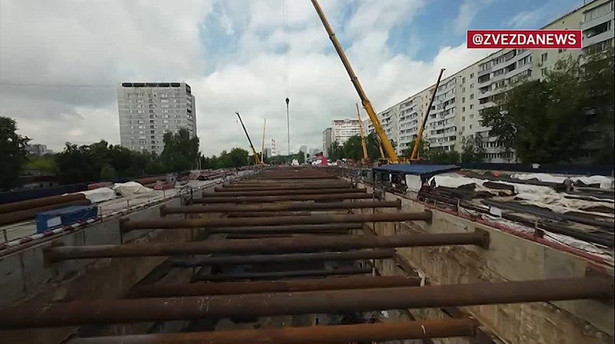 Арбатско-Покровскую линию метро продлят до района Восточный, сообщил Сергей Собянин