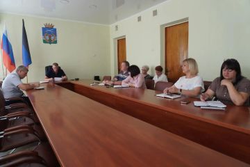 Провёл аппаратное совещание с начальниками отделов и структурных подразделений администрации Володарского муниципального округа
