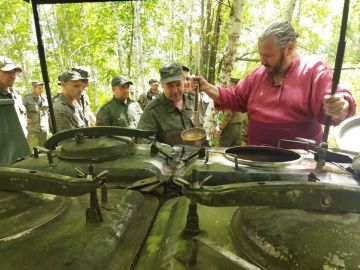 В этом фото – наверно, весь Максим Сырников, великий русский повар, который сегодня ушел к Богу
