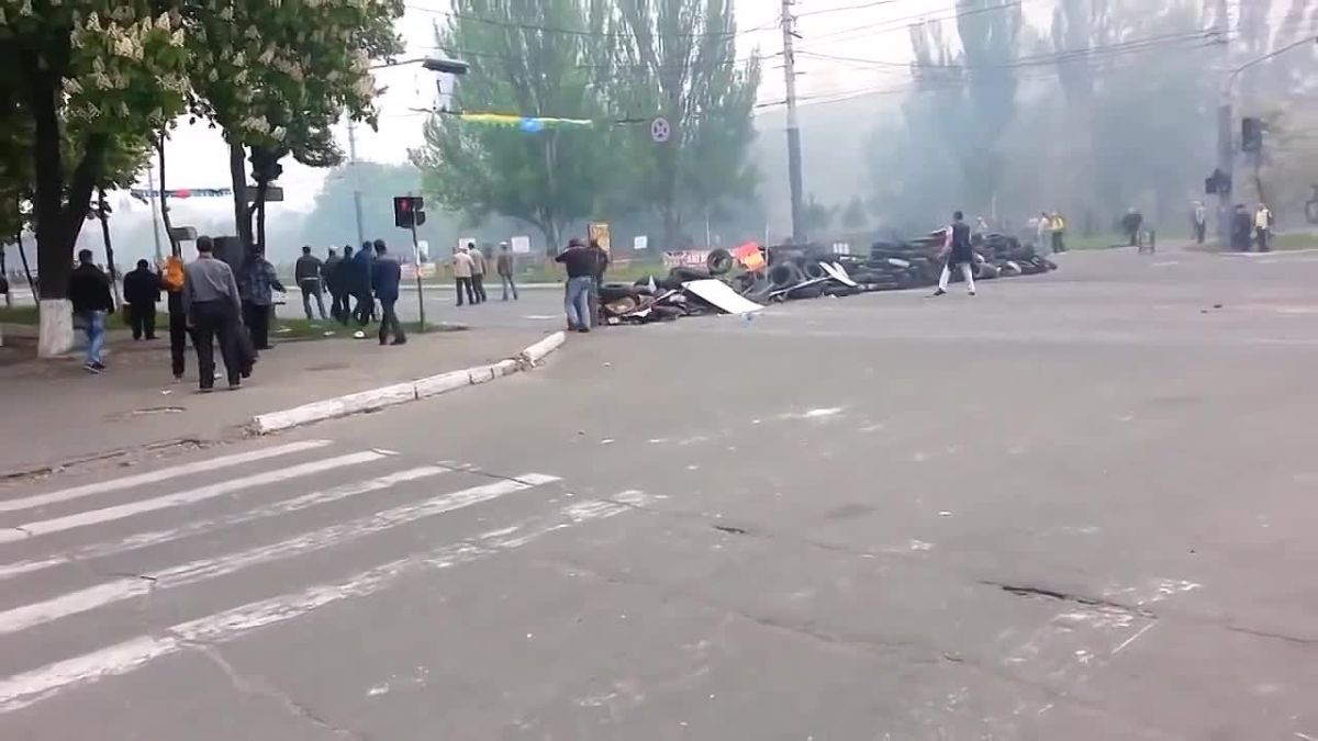 Родион Северьянов: Глядишь в этот раз в Славянске и получит за Мариуполь ,тоже знаковое место!) Новый главком ВСУ Михаил Драпатый был командиром батальона, который в 2014 году таранил баррикады на БМП в Мариуполе...