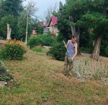 Сегодня, 23 июля, сотрудники ГБУ ДНР «Городской противотуберкулёзный диспансер г. Макеевки», ГБДОУ «Детский сад № 29 общеразвивающего вида городского округа Макеевка» ДНР, ГБУ ДНР «Детская городская клиническая больница»...