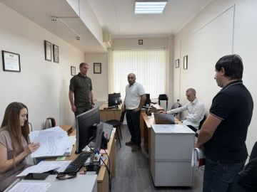 Глава Шахтерского округа встретился с координаторами фонда «Защитники Отечества» в Ждановке