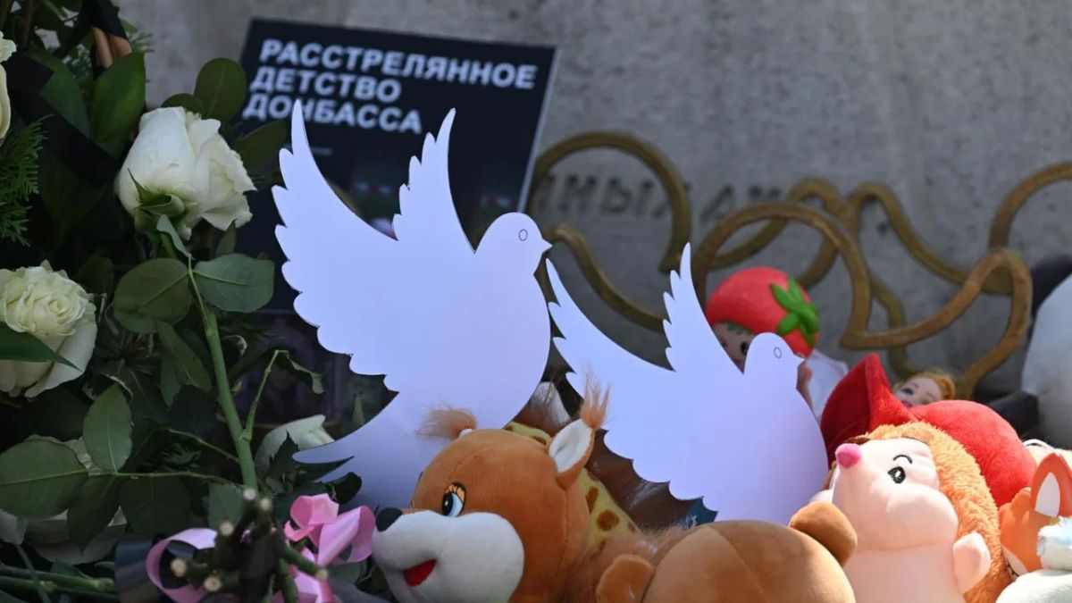 Александр Волошин: Сегодня, в День памяти детей – жертв войны в Донбассе, мы склоняем головы перед самыми беззащитными, чьи жизни оборвала агрессивная русофобия Киева