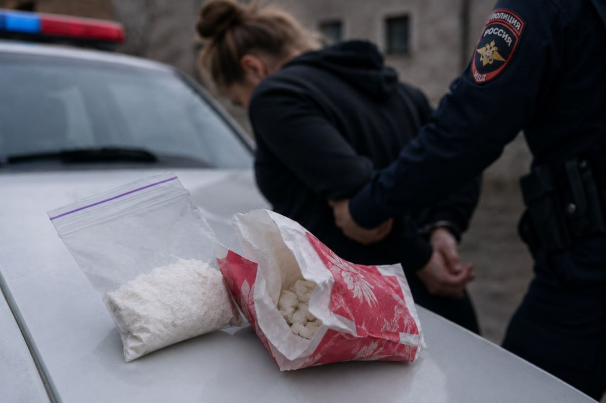 Жительницу Мариуполя будут судить за попытку сбыта наркотиков в крупном размере