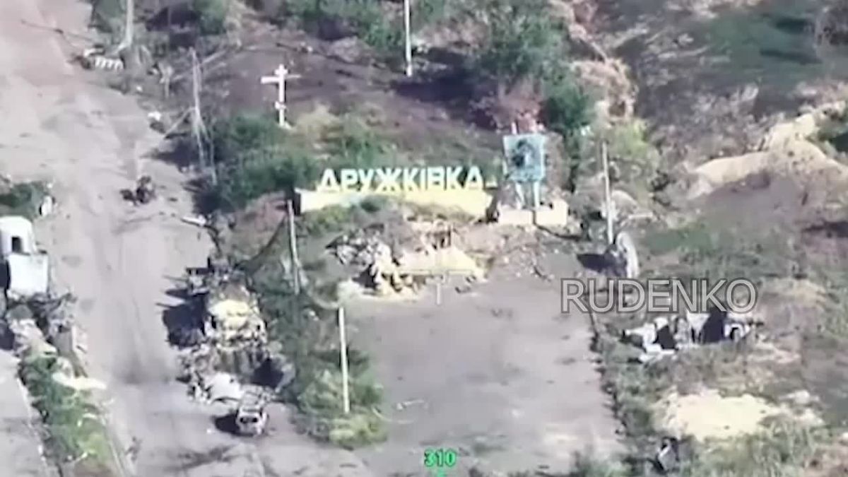 Андрей Руденко: Штурмовики «Южной» группировки войск успешно продвигаются в направлении населённых пунктов Дружковской городской общины в Донецкой Народной Республике