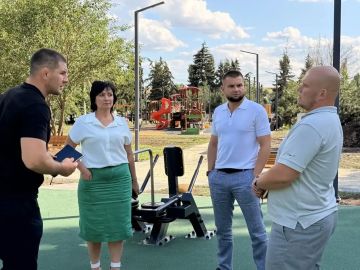 Наталья Великодная: Наш округ посетил Министр спорта и туризма Максим Швец