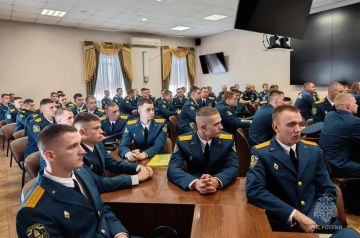 Ряды спасателей ДНР пополнили 44 молодых лейтенанта