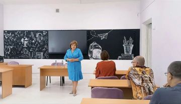 Состоялась встреча начальника Управления образования администрации городского округа Горловка с трудовым коллективом