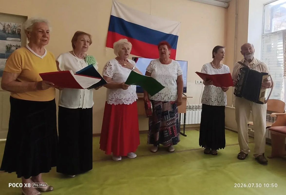 В Жовтневом районе граждане «серебряного возраста» отметили Всемирный день дружбы