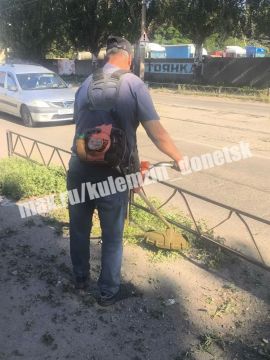 Алексей Кулемзин: В еженедельной акции «Чистый четверг» приняли участие работники ГУП ДНР «Рынки Донбасса»