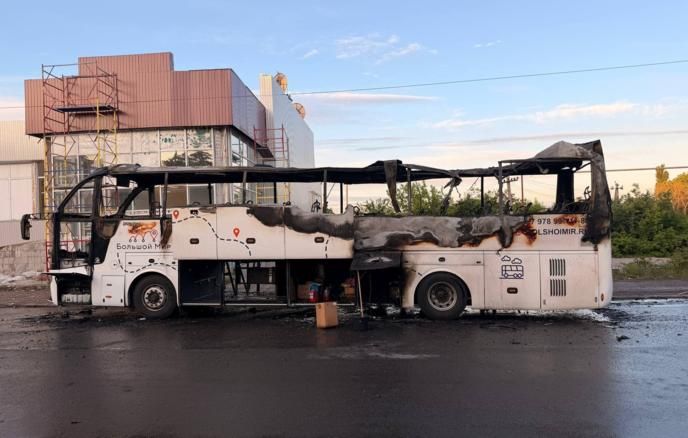 В ДНР восемь человек пострадали из-за удара ВСУ по пассажирскому автобусу