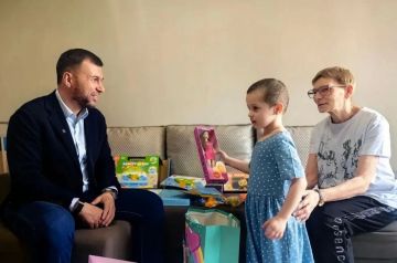 Пушилин навестил спасенную семью из Родинского